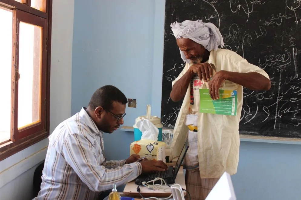 E anche per le medicine è una lotta ogni giorno (Oxfam - Omar Algunaid)