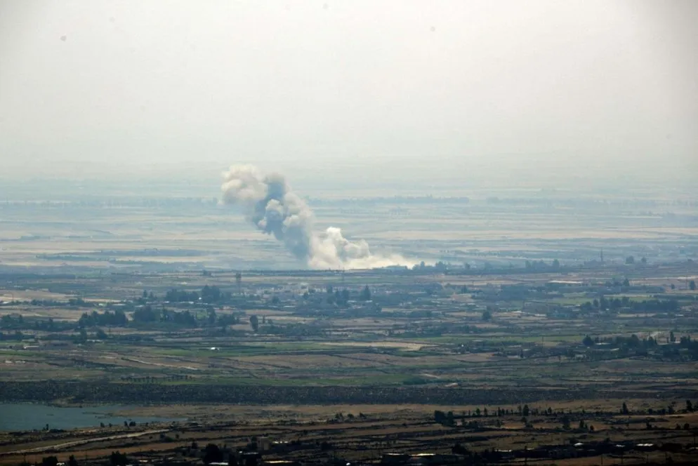 Un'immagine dei bombardamenti in atto nella regione ancora in mano ai ribelli anti-Damasco (Ansa)