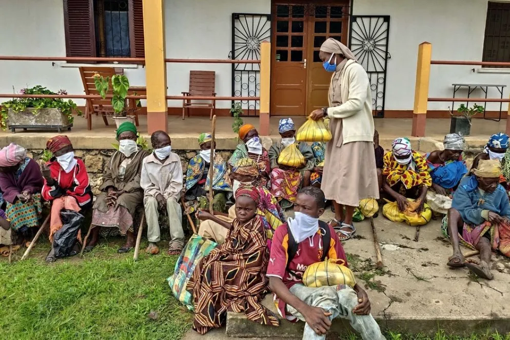 2. Repubblica Centrafricana. A Bocaranga, a Bouar e a Bhong la missione delle Suore della Carità cerca di dare un futuro ai bambini e ragazzi, vittime senza diritti nel martoriato Centrafrica.