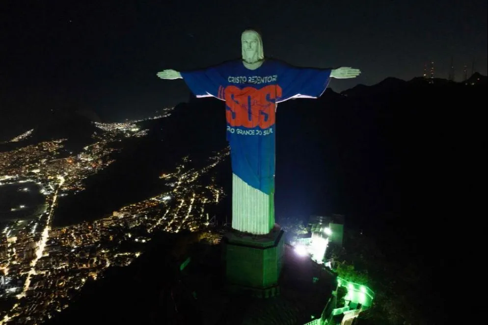 La richiesta di aiuto sul Cristo Redentore di Rio