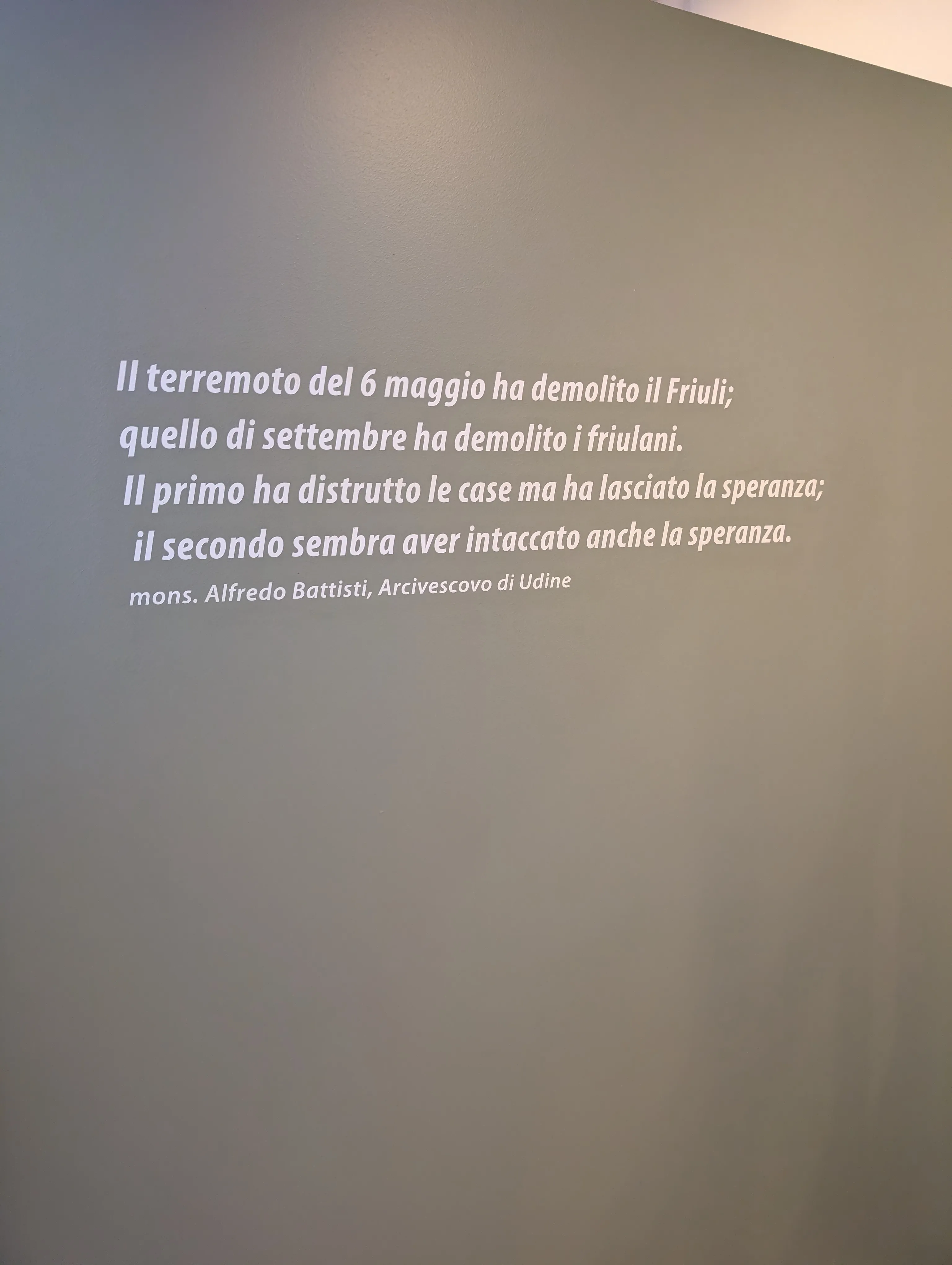 Alcune dettagli dell'allestimento della mostra permanente "Tiere Motus. Storia di un terremoto e della sua gente" ospitata al primo piano del cinquecentesco Palazzo Orgnani-Martina, situato nel centro storico di Venzone. @Ilaria Solaini