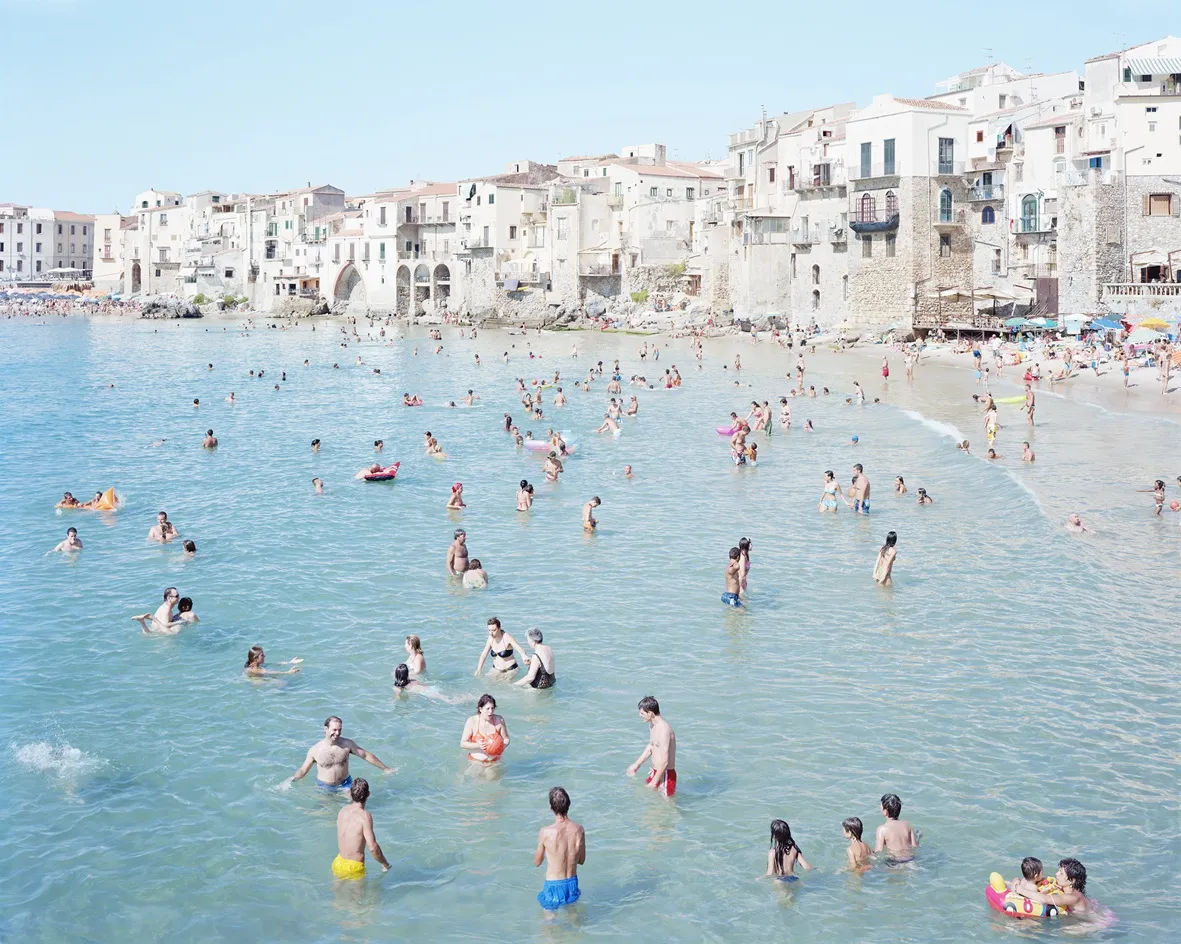 Cefalù Orange Yellow Blue, 2008 / © Massimo Vitali