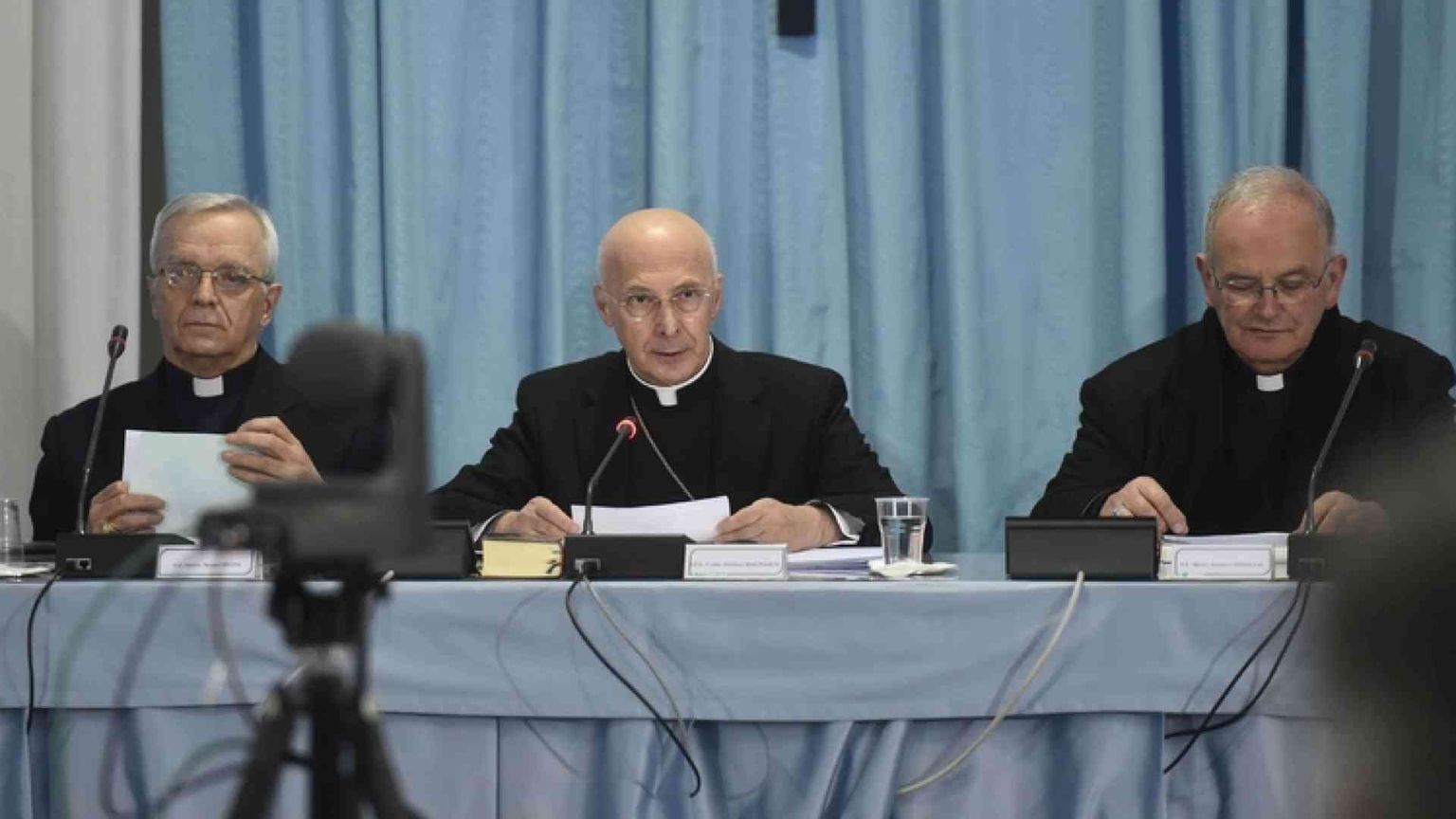 Bagnasco: l'articolo 18 non è dogma