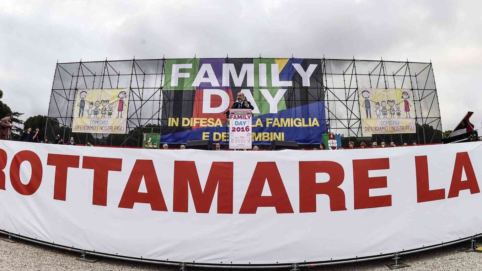 «Due milioni in piazza per la famiglia»