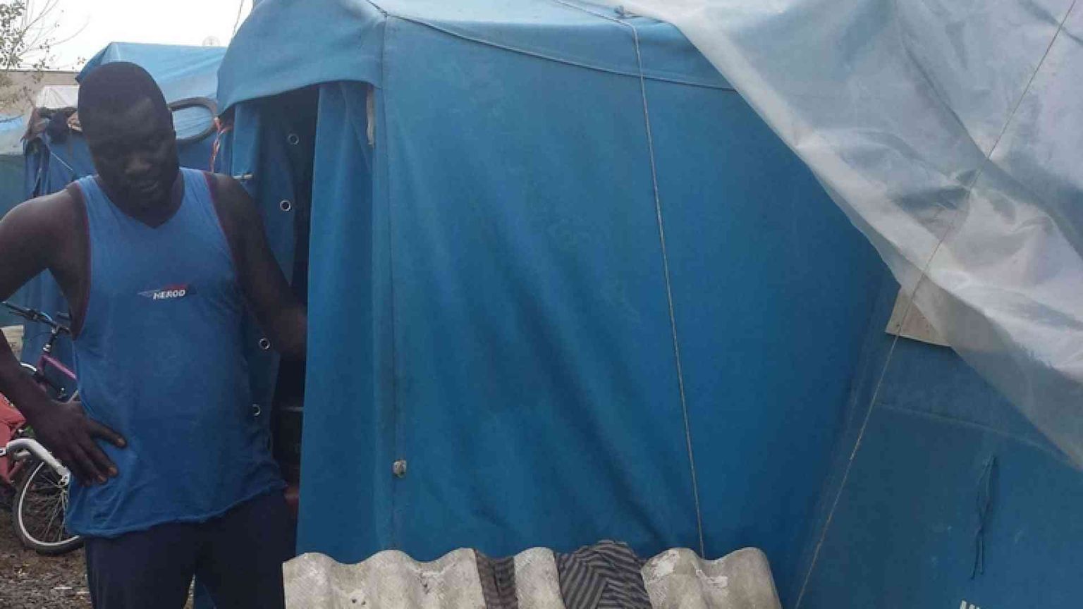 Rosarno, campagna di aggressioni ai migranti