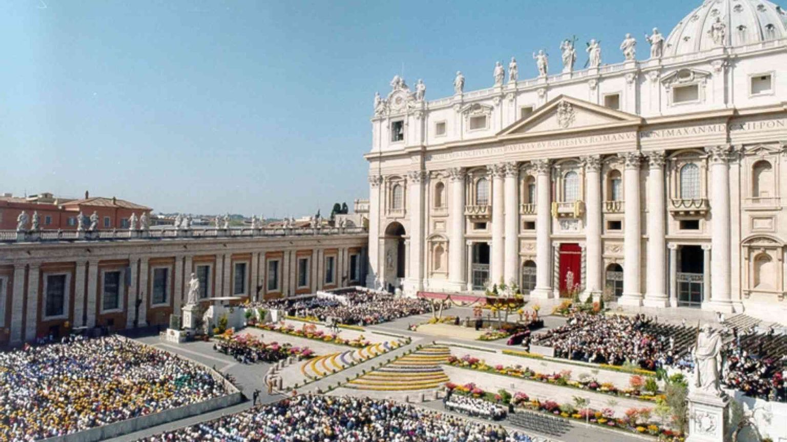 Presto due nuovi santi: una mistica e un vescovo