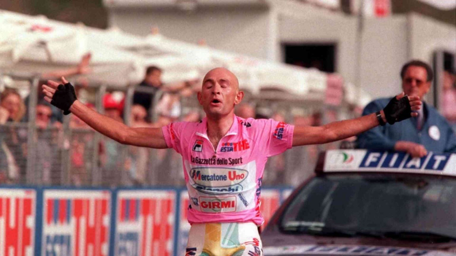 Marco Pantani colpito dalla camorra. Quando a fare paura sono i colletti bianchi