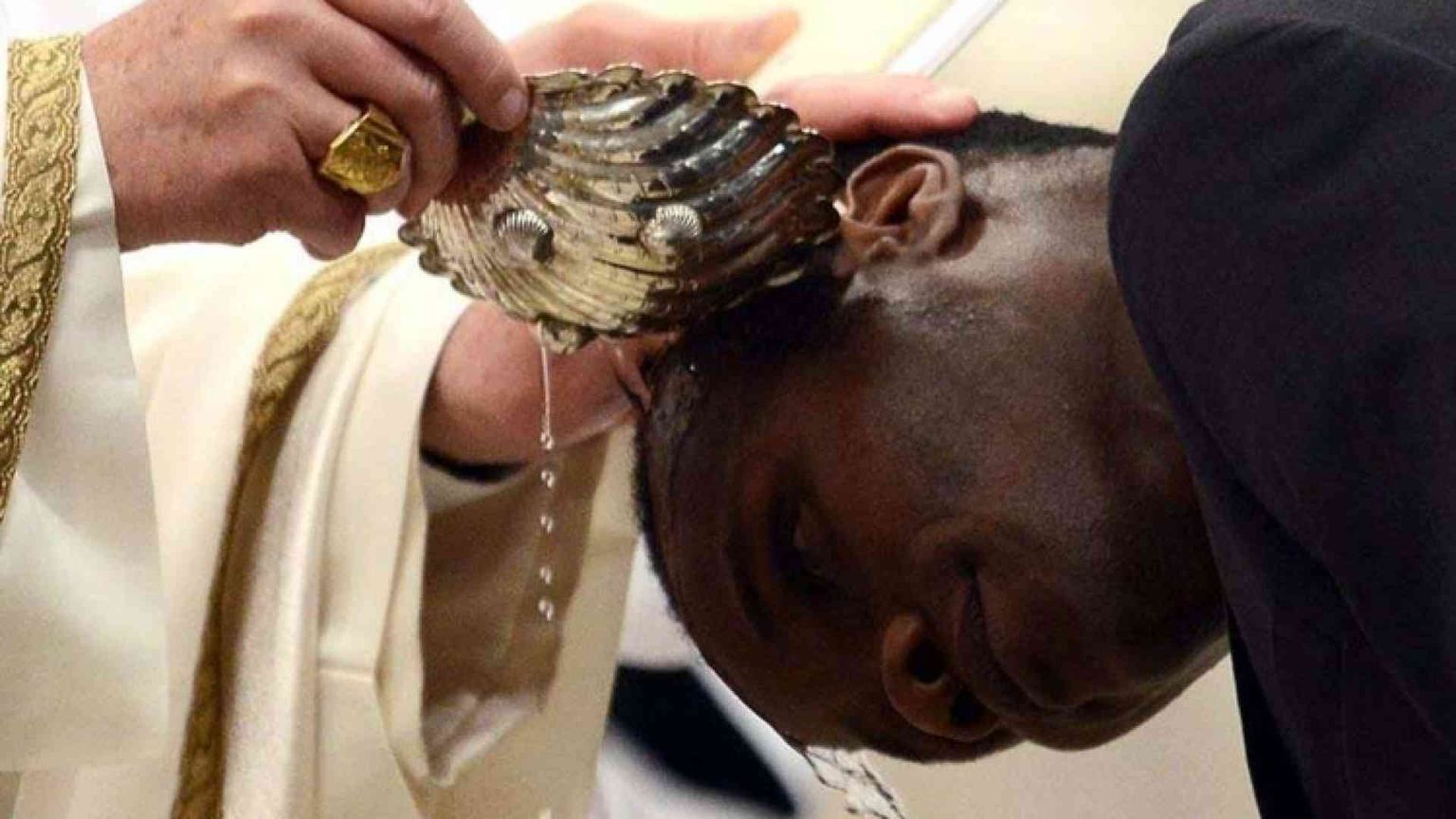 Veglia di Pasqua: Battesimo per 12 adulti