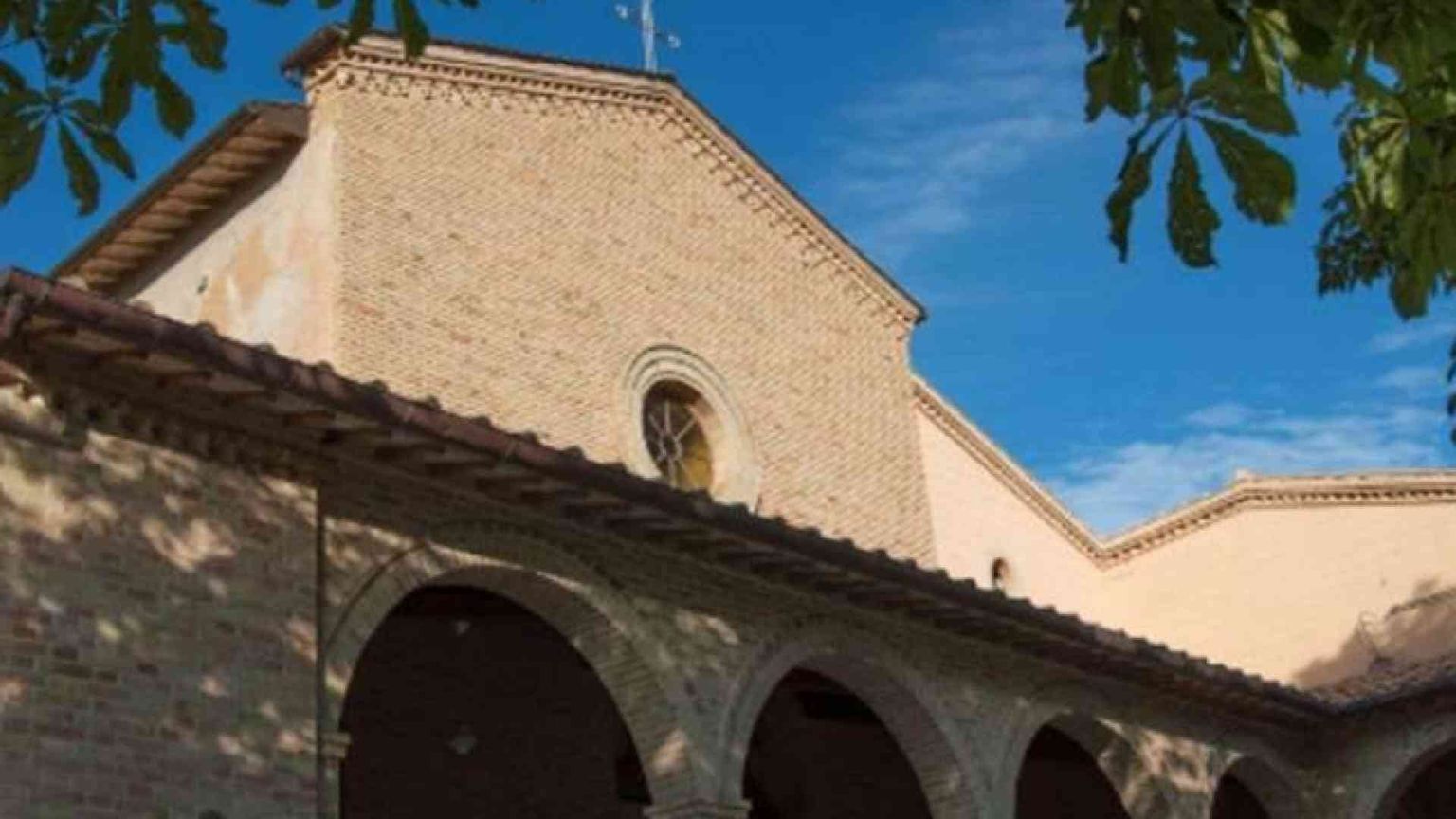 Profughi accolti nel convento a Gualdo Tadino