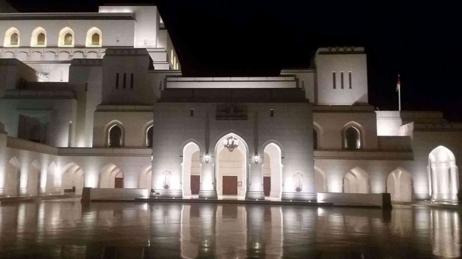 Lirica, arte e dialogo. Primavere dell'Oman