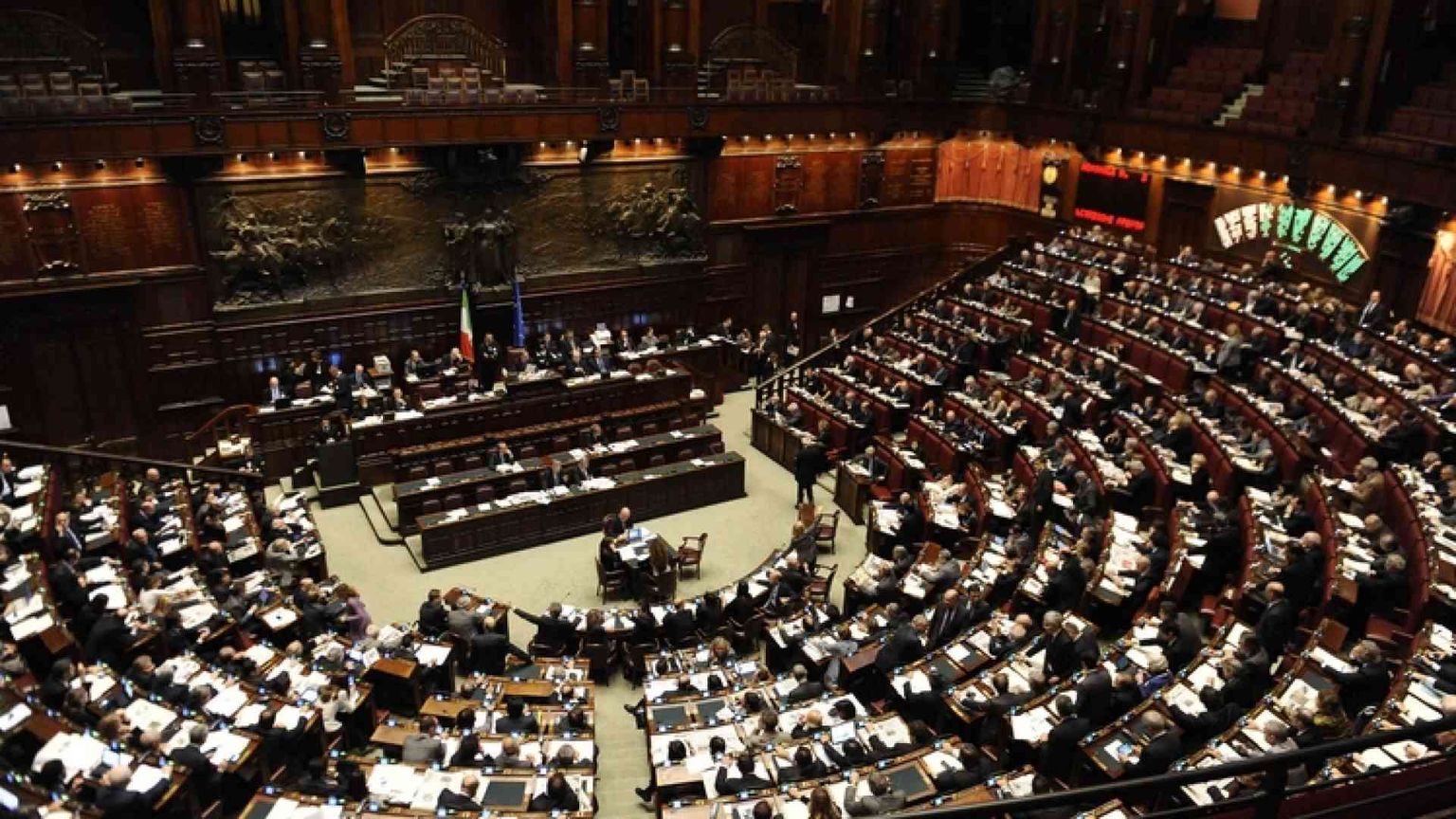 Utero in affitto, la mossa dei centristi