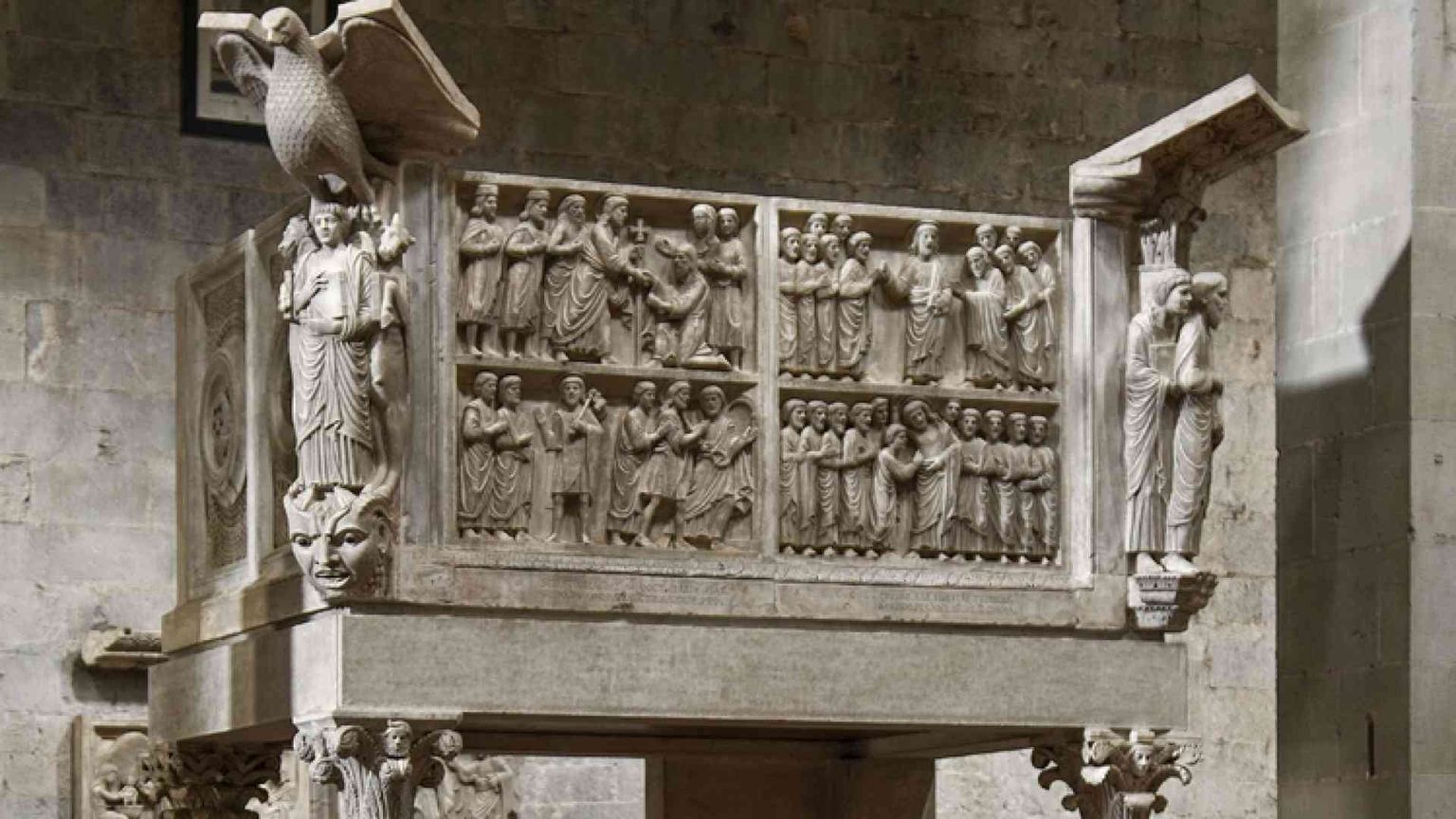 Pulpito, la Parola scolpita