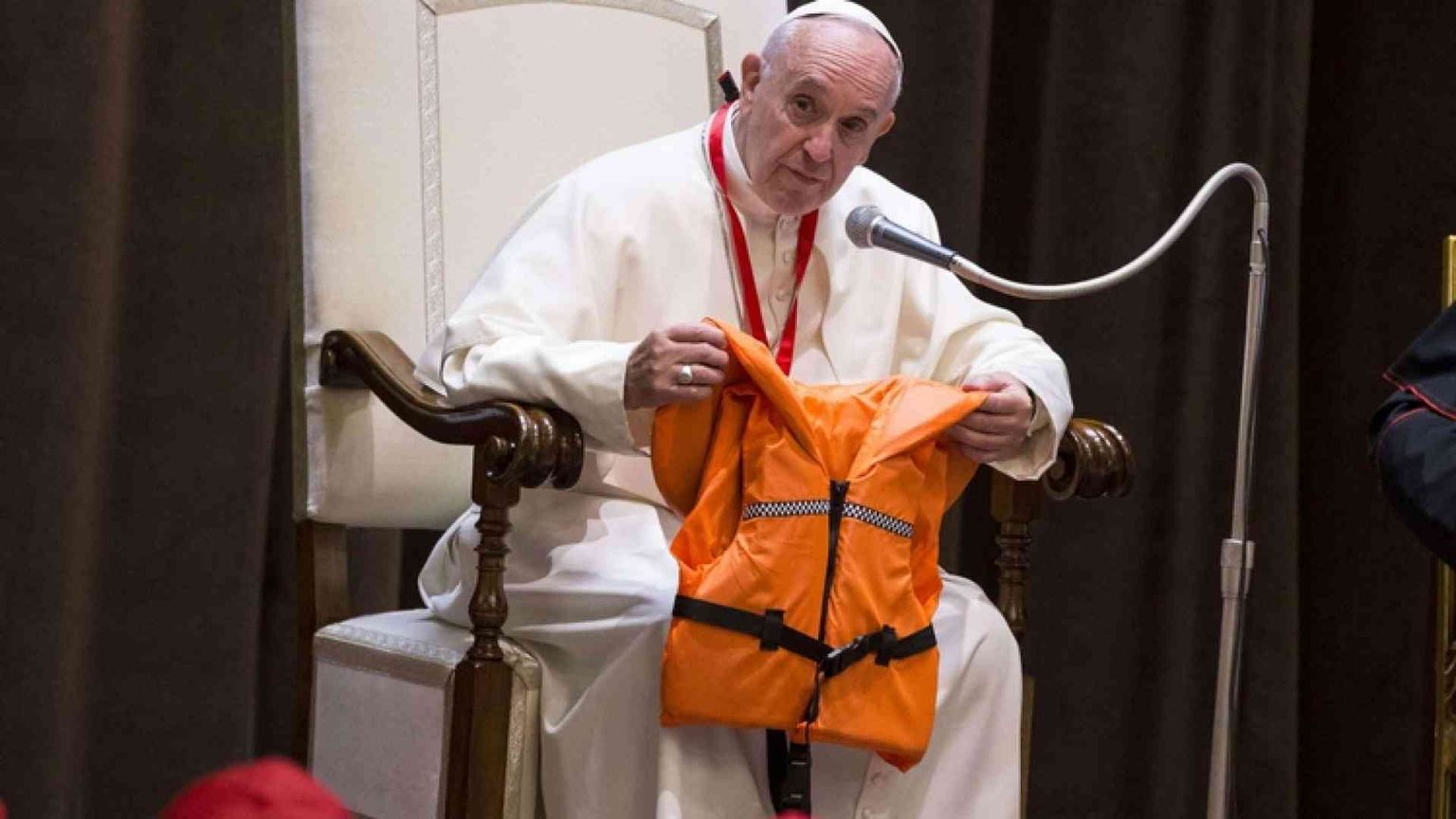 Papa Francesco ai bambini: «I migranti non sono un pericolo, sono in pericolo»