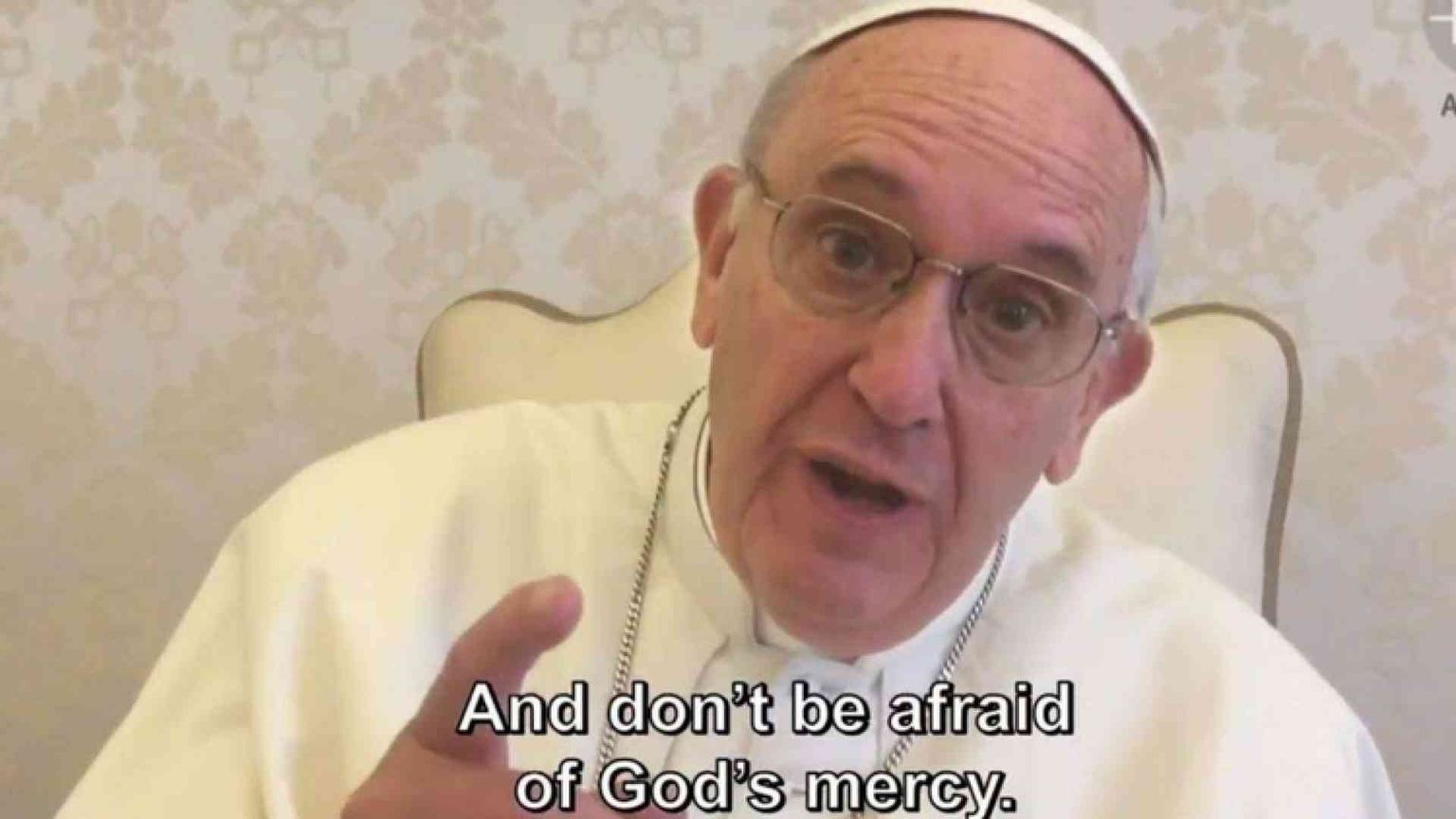 Il Papa: «Un'opera di misericordia in ogni città»