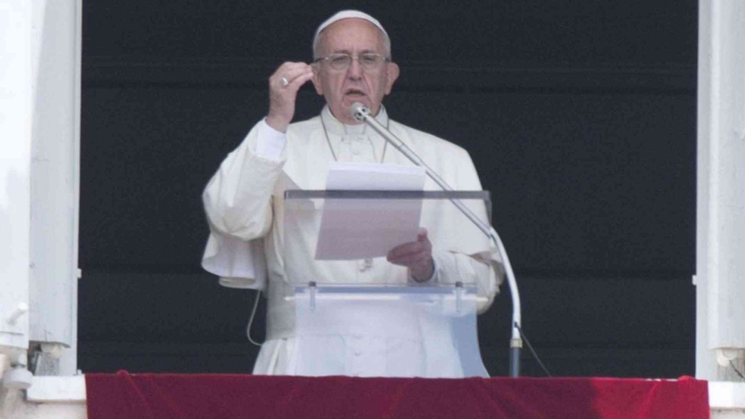 «I cristiani portino la Croce del proprio dovere»