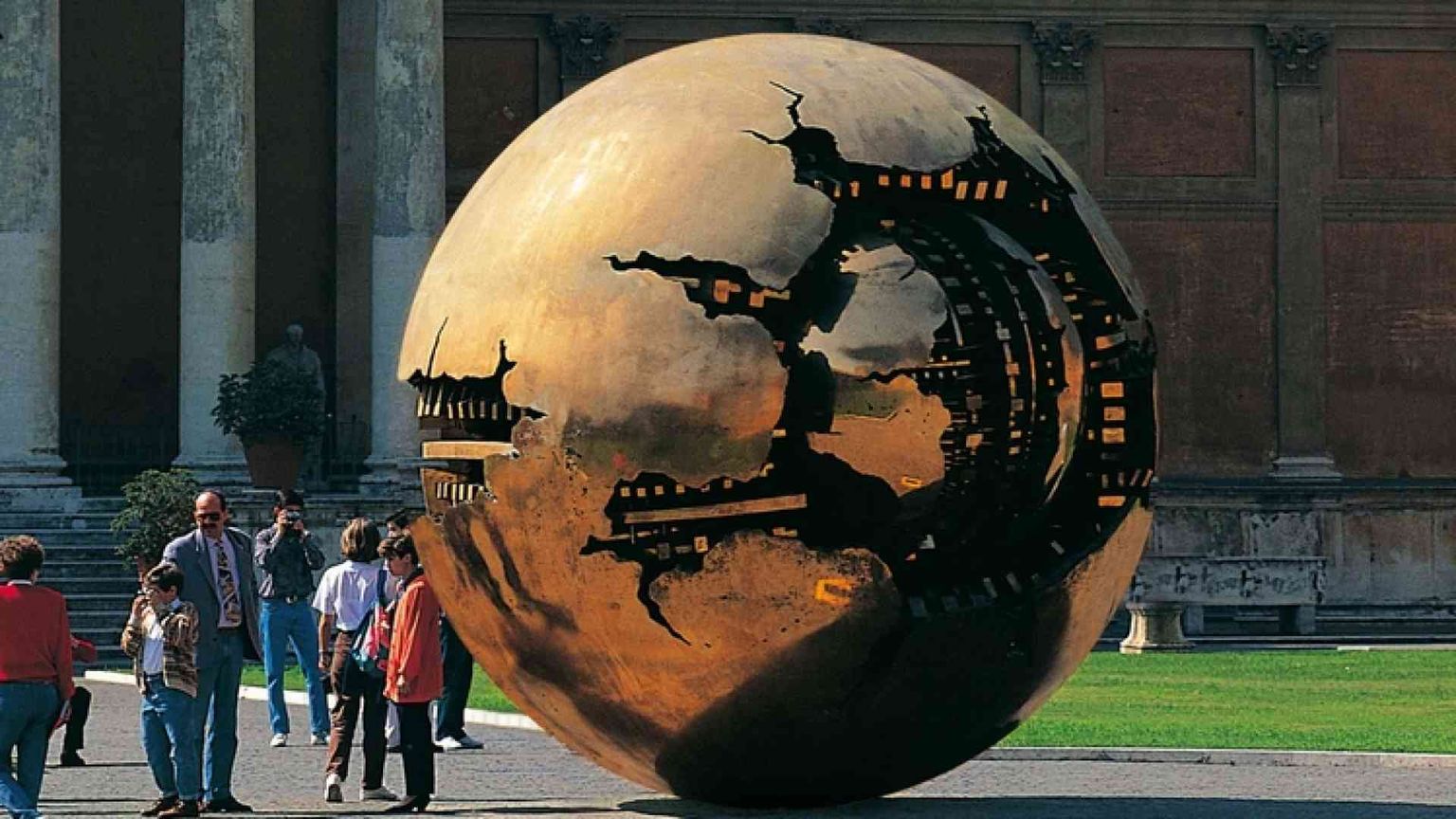 POMODORO, l'arte è un labirinto