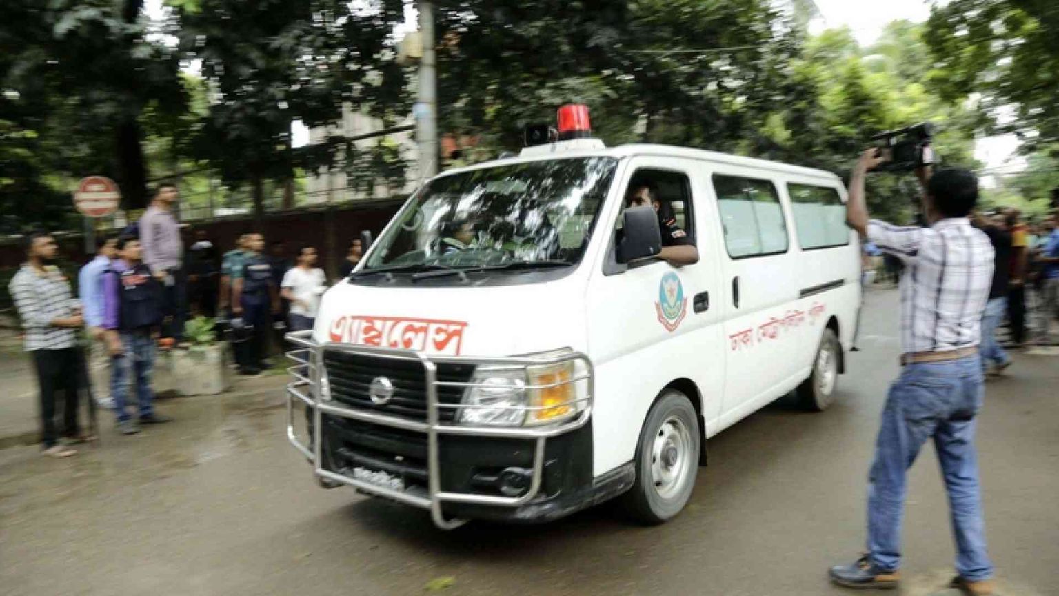 Il blitz per salvare gli ostaggi Salvo chi recitava il Corano