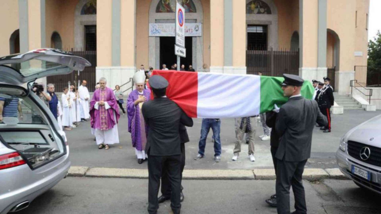 Dopo Nizza. «Prego per l'assassino di papà»