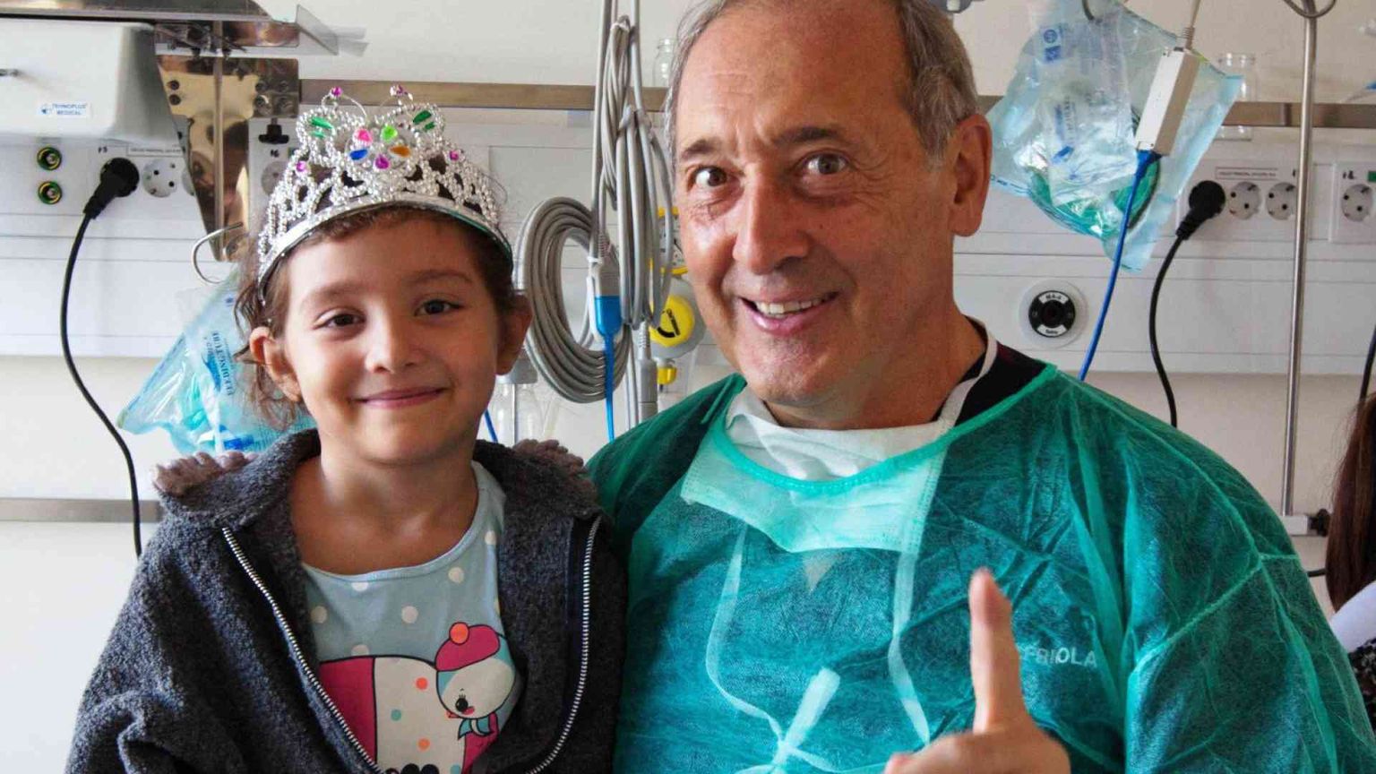 Il cardiochirurgo dei bambini poveri: "Nel mio petto battono 2.357 cuori"