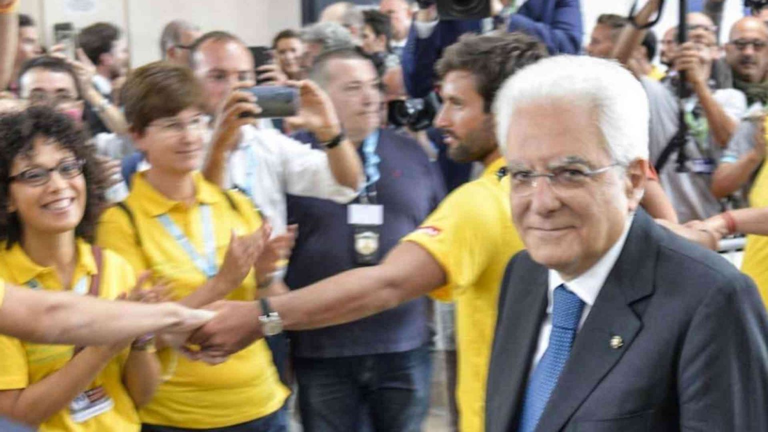 Il messaggio di Mattarella ai giovani: licenza di costruire