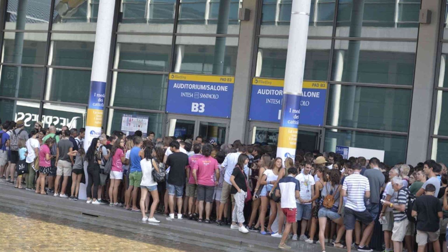 Maria velata al Meeting: un caso che non c'è