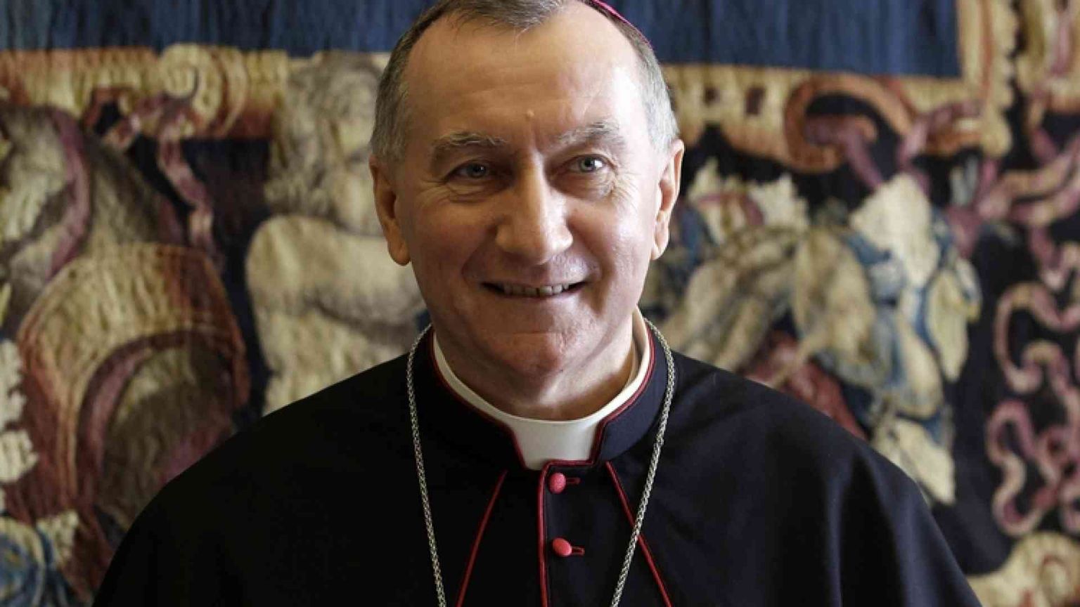 Parolin: con l'accoglienza si costruisce la pace