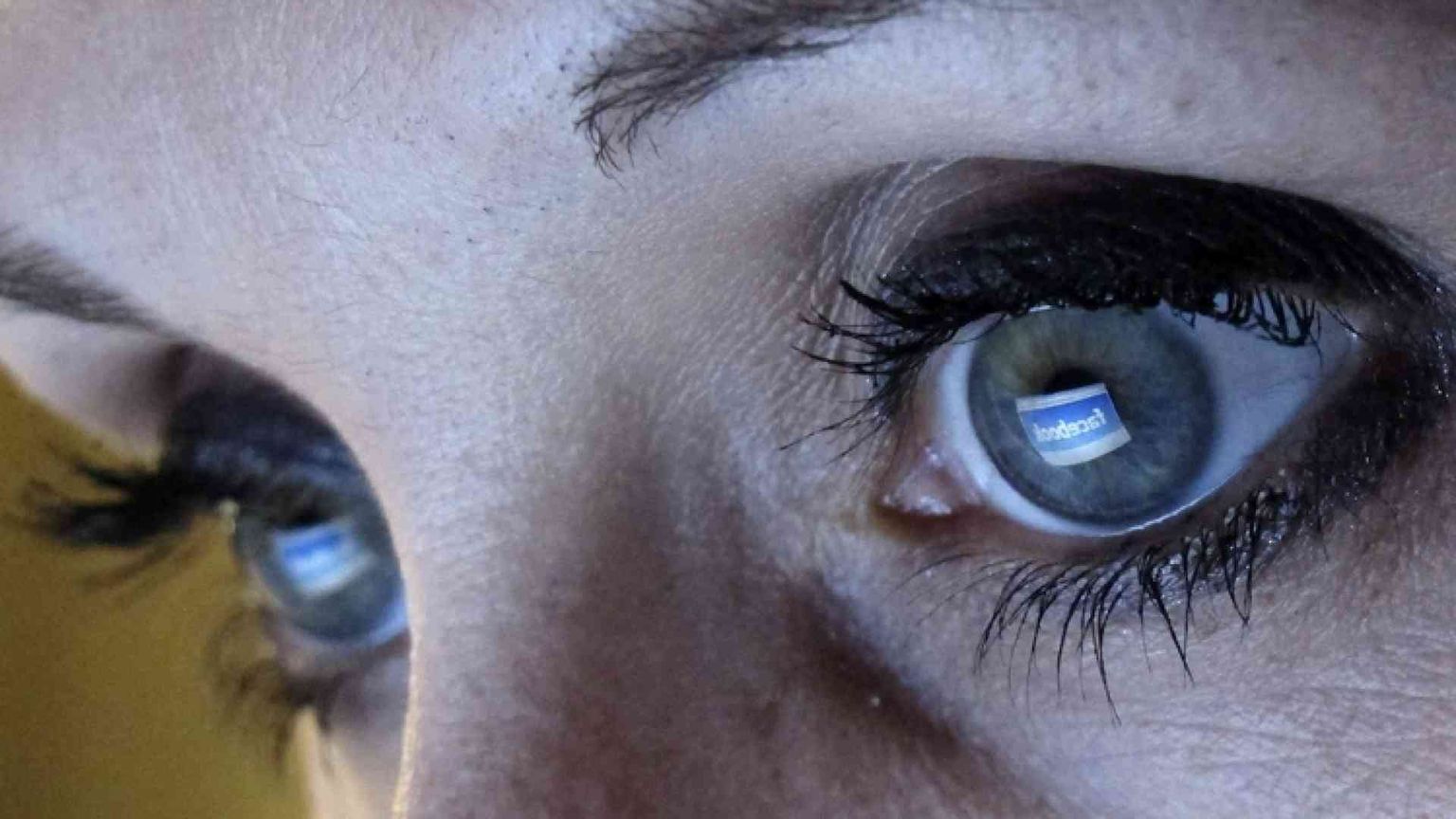 Il suicidio dopo il video osè:  ecco cosa scatta nei carnefici