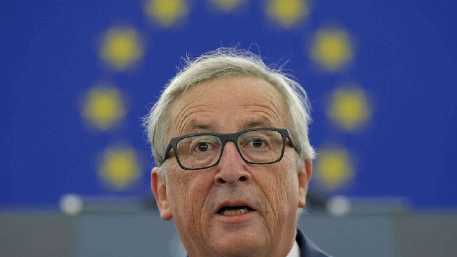 Juncker: serve un'Europa più sociale