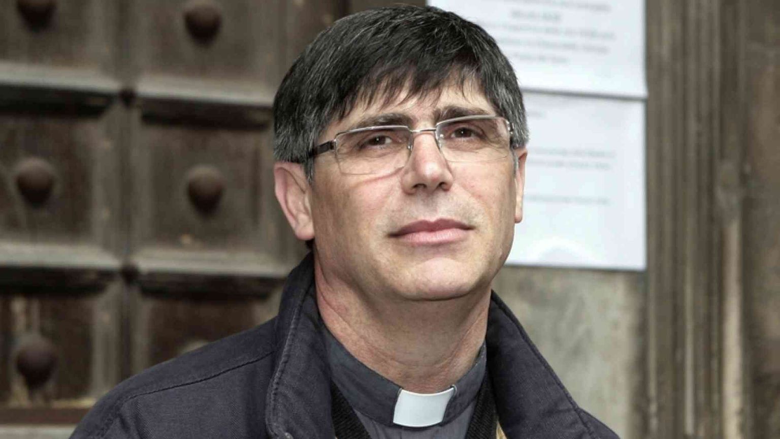 Un parroco, l'attesa sfinente di un lavoro... chi ascolta il grido di Giampiero?