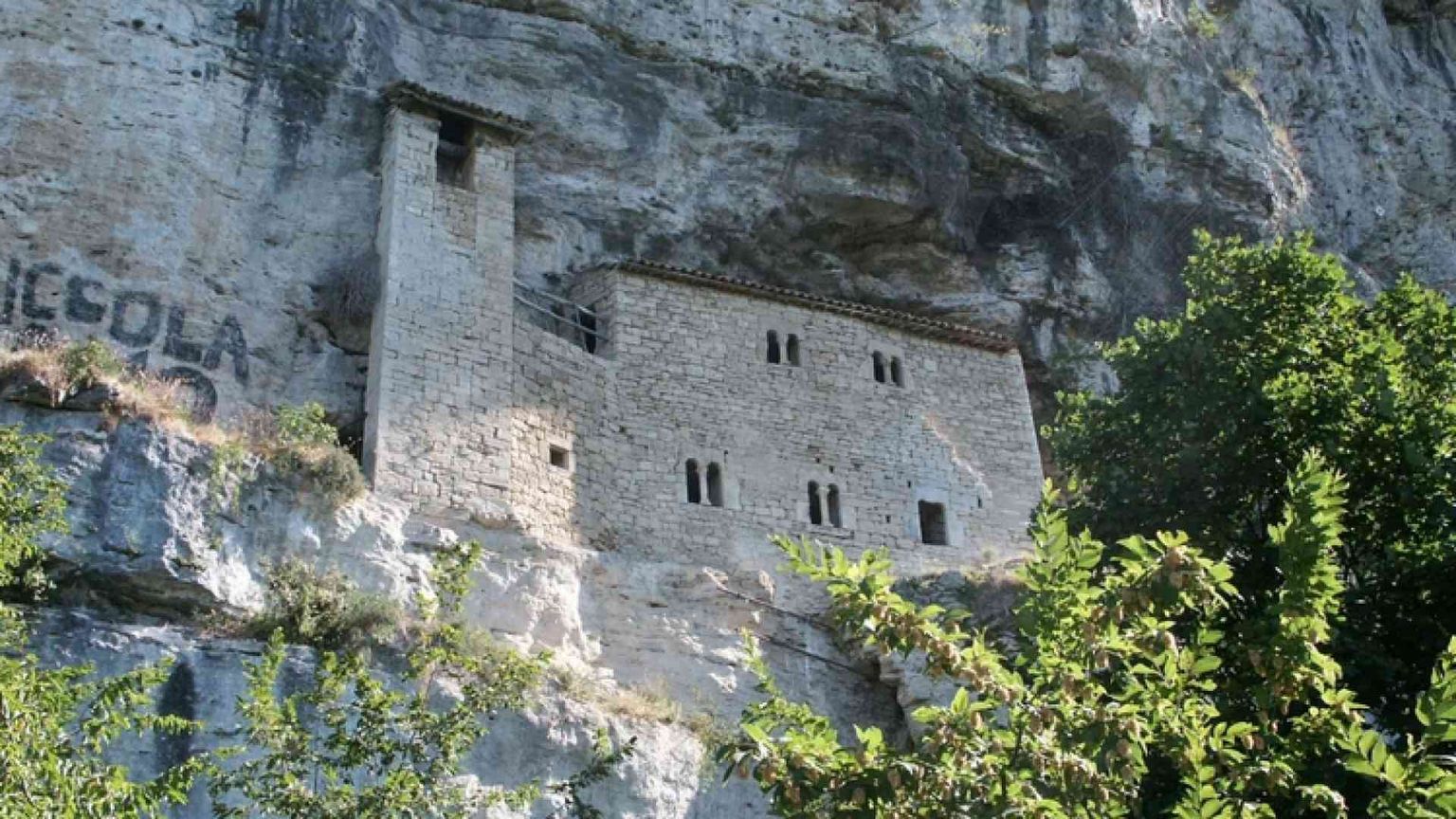 EREMITI inseguiti dal mondo