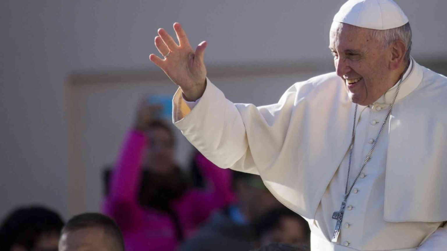 «Non abbiate paura!», Papa Francesco ricorda l'appello di Giovanni Paolo II