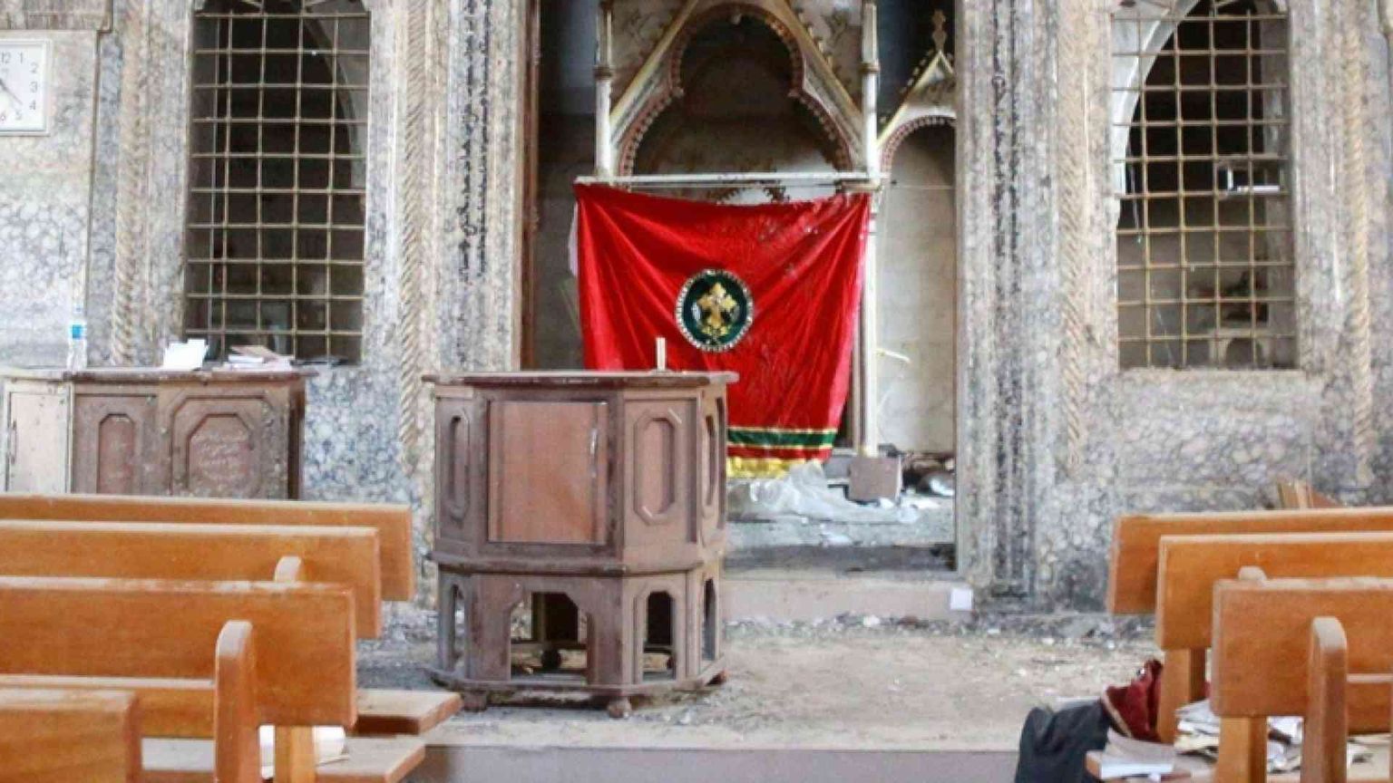 Iraq, dentro le chiese profanate dal Daesh