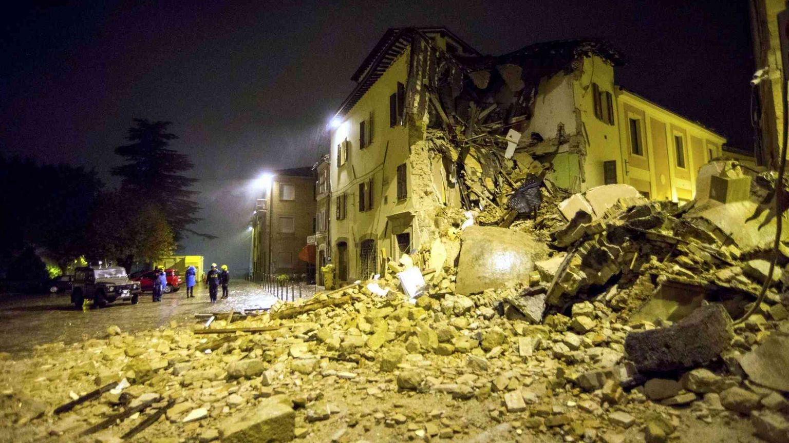 Camerino, centro storico distrutto