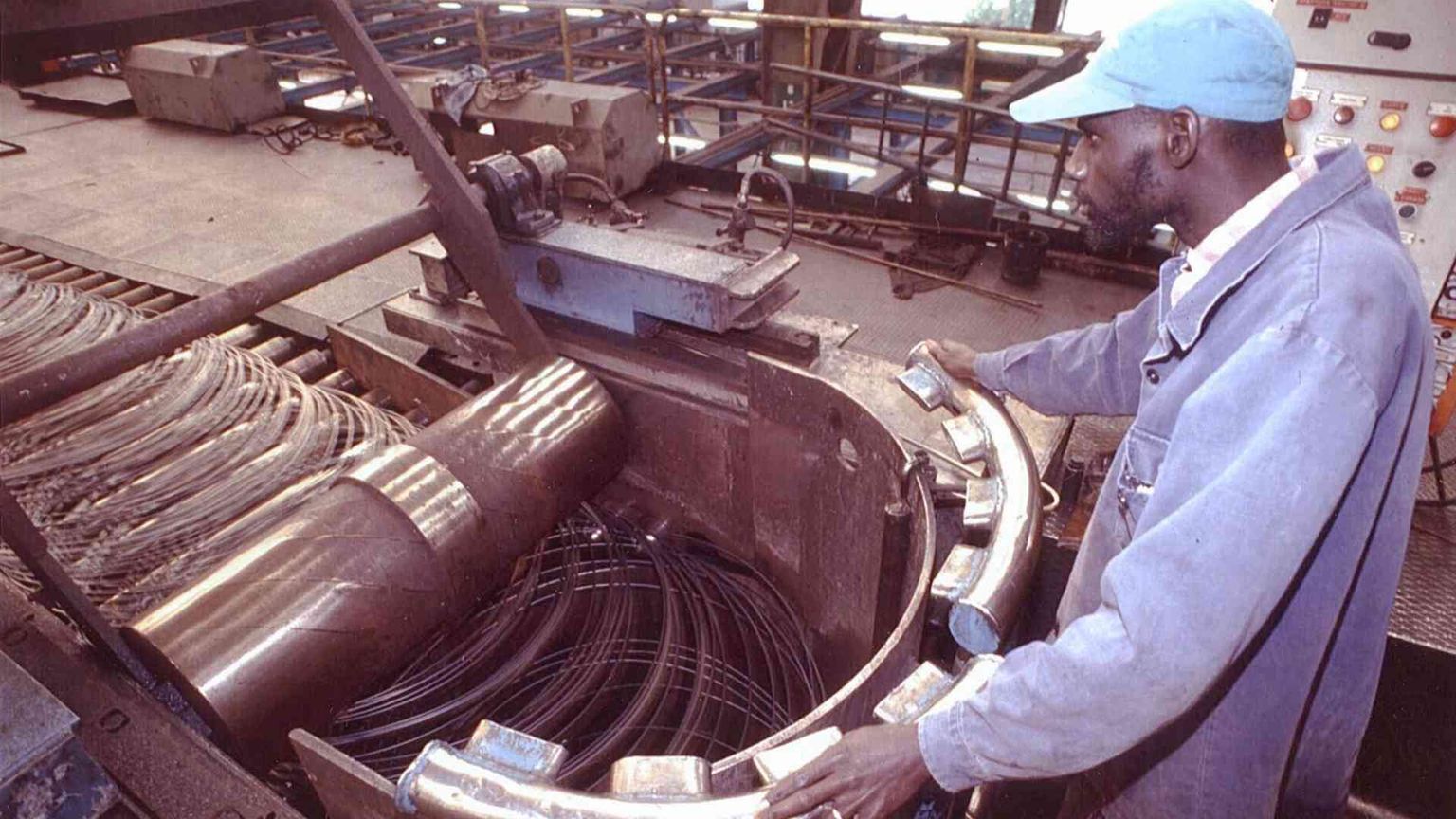 I migranti coprono i buchi, non rubano i nostri posti di lavoro