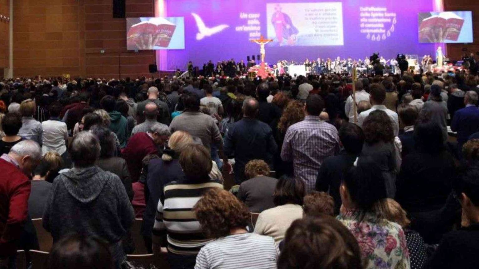 Martinez: «La misericordia ci chiede comunità fraterne»