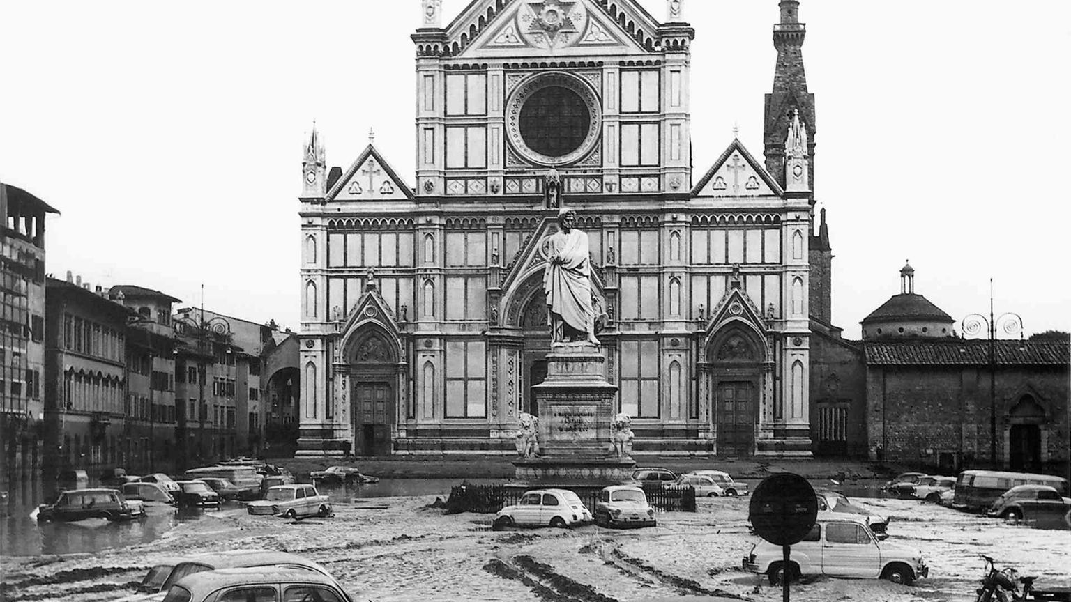 «Noi, angeli del fango con la talare»