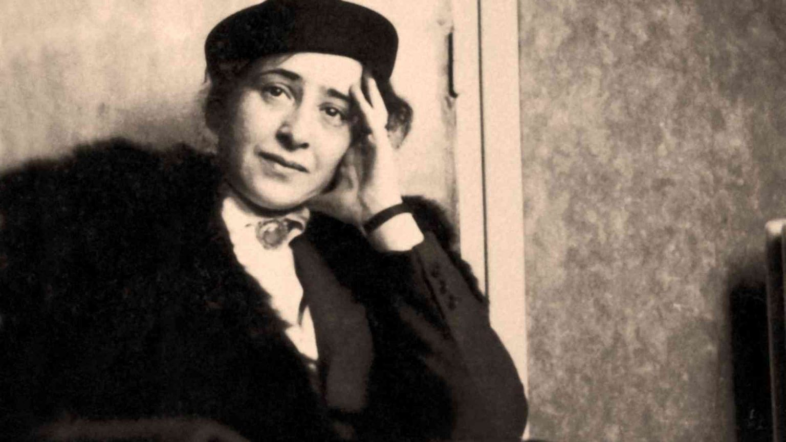 Faye e la Arendt, via i pregiudizi