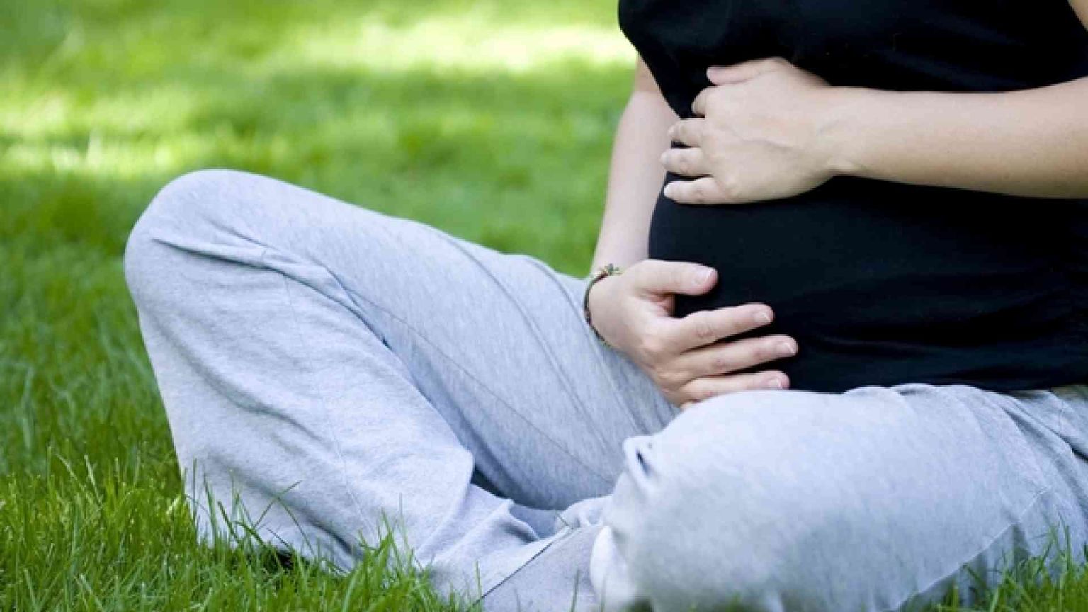 Surrogati o legali: chi sono i veri genitori?