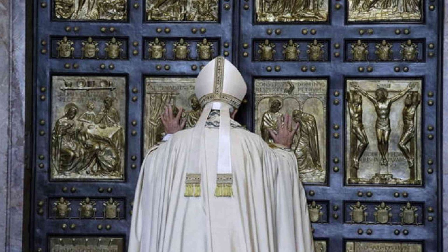 Quella Porta Santa di misericordia da Pio XII a Francesco