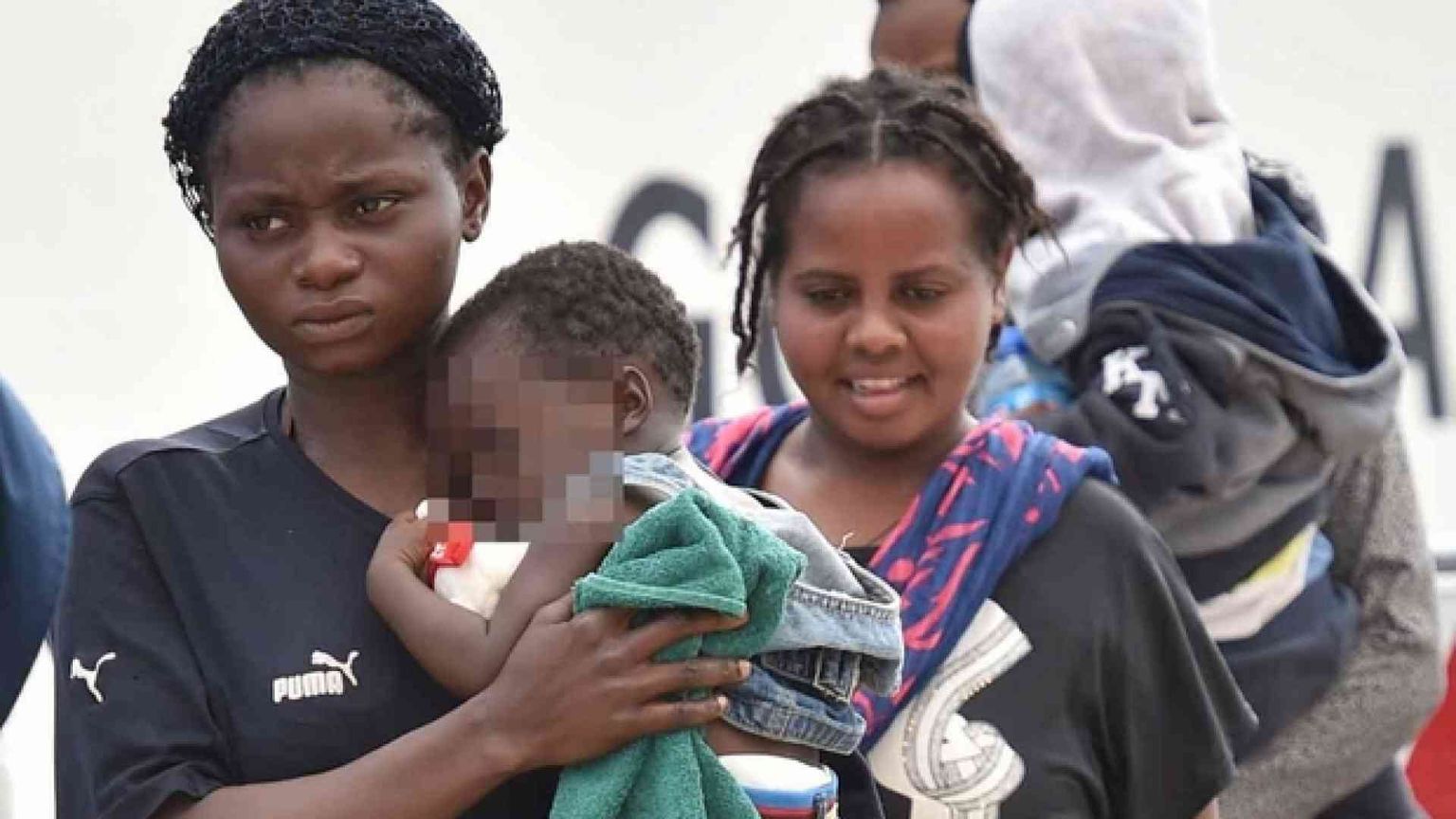 Altri 100 profughi in arrivo a Fiumicino