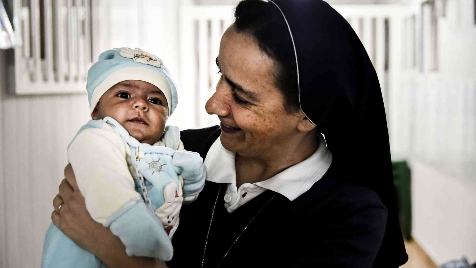 Pastiglie di speranza. Reportage from a dispensary in the slums
