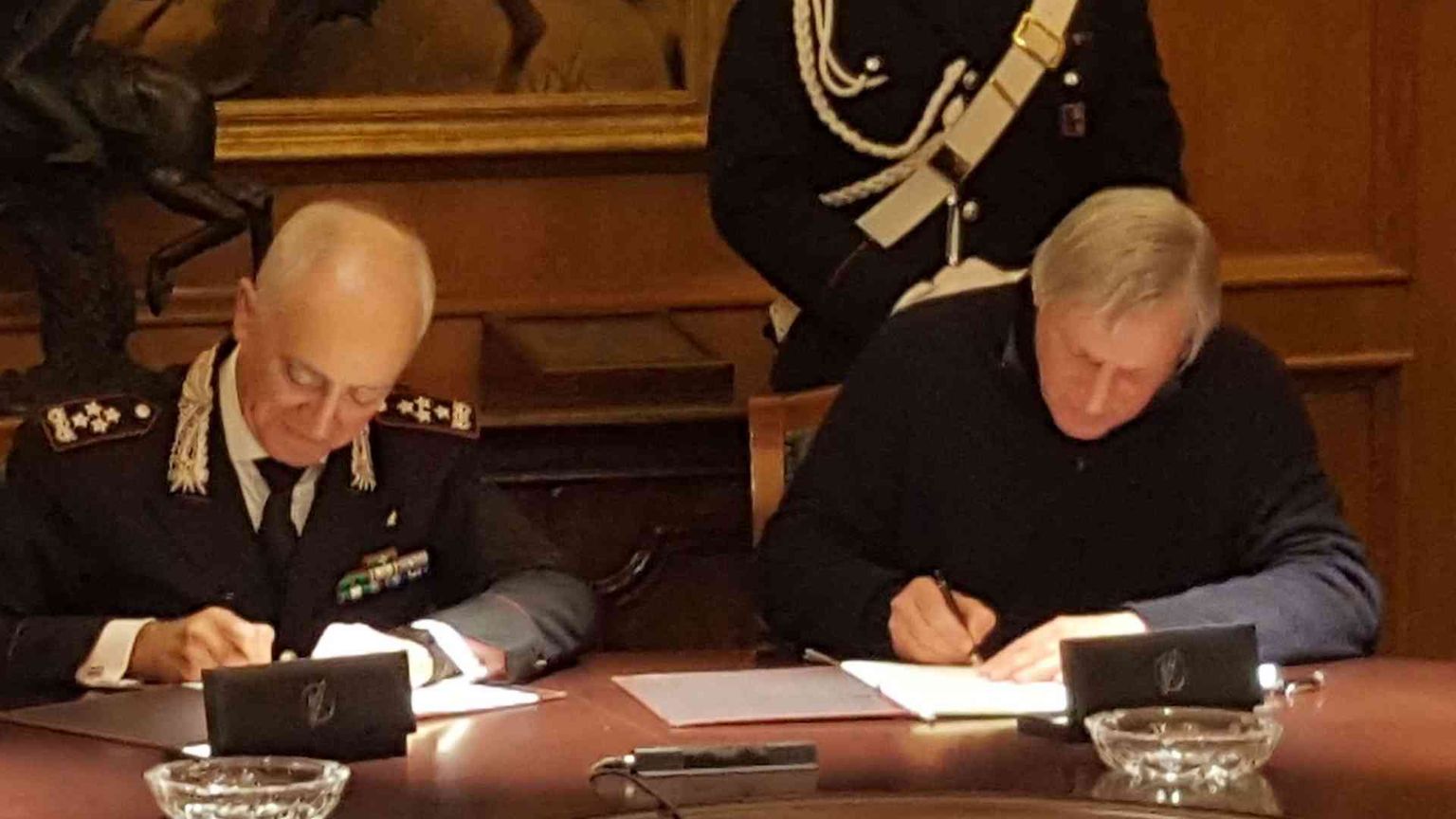 Carabinieri e Libera, il "noi" contro le mafie