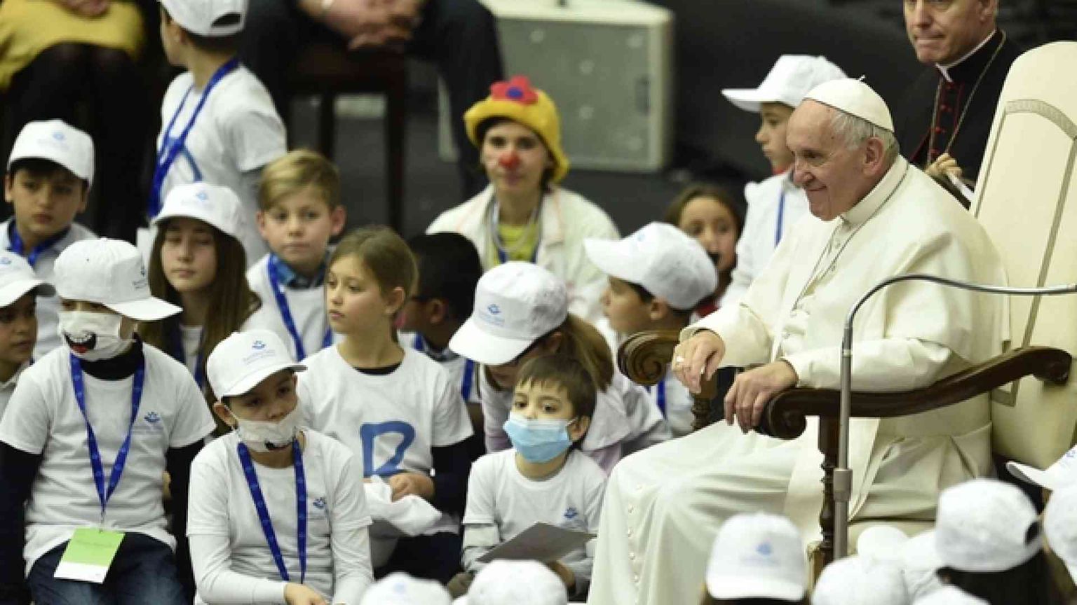 Il Papa: non c'è una risposta alla morte dei bambini