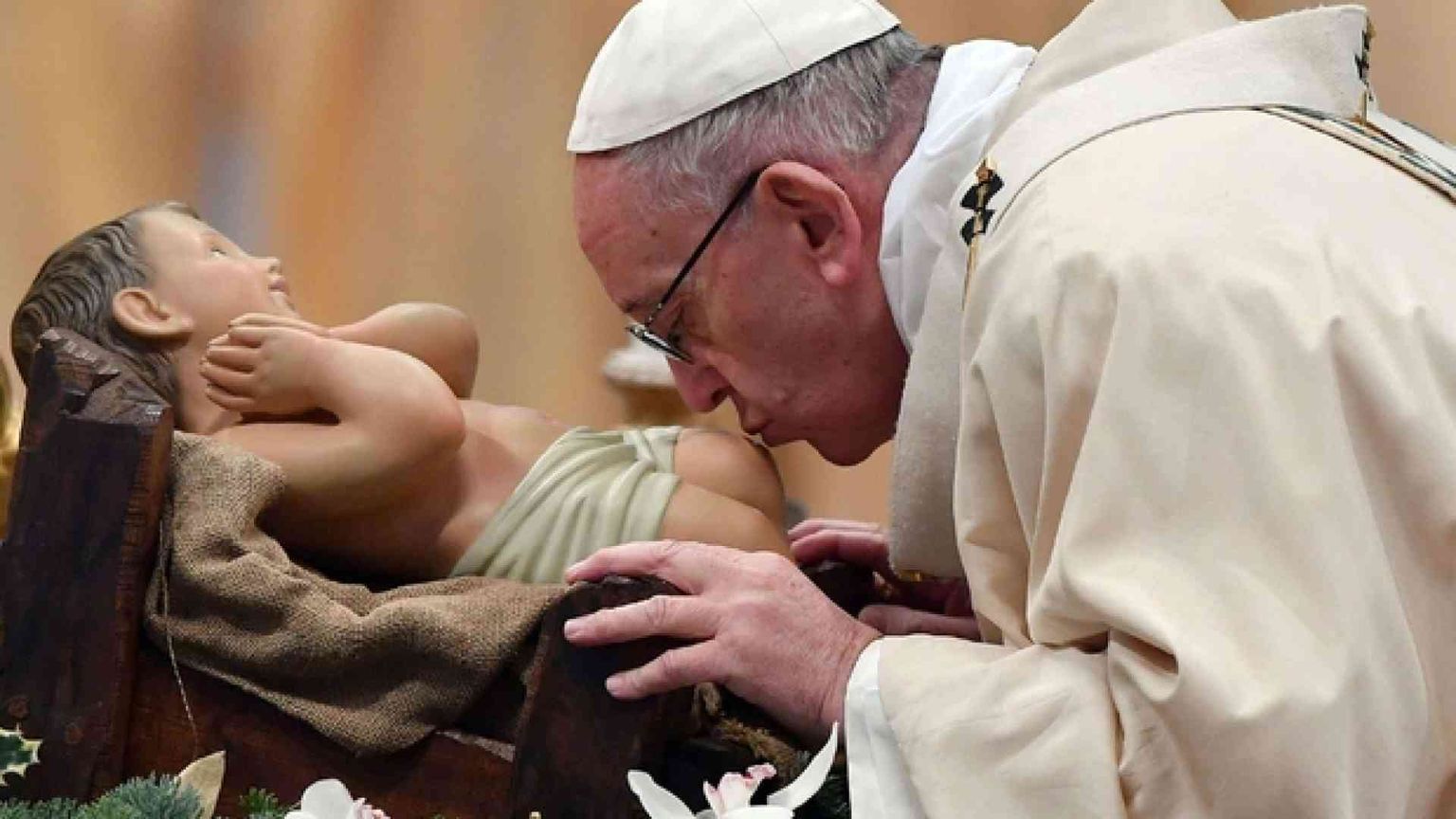Papa Francesco: i Magi sono i credenti che sentono nostalgia di Dio