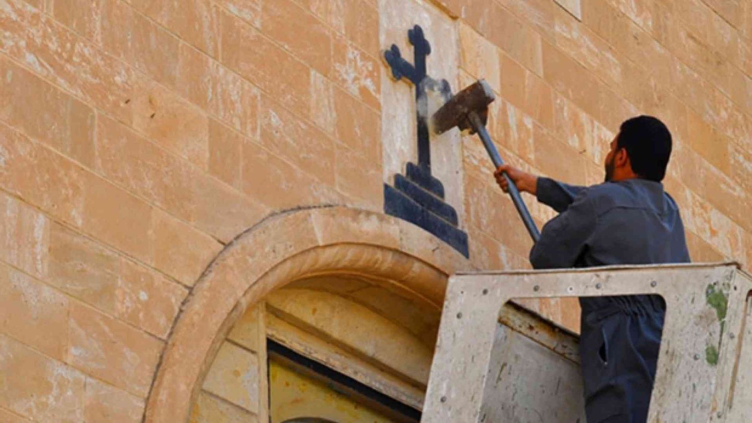 Quasi cento chiese distrutte dal Daesh a Mosul