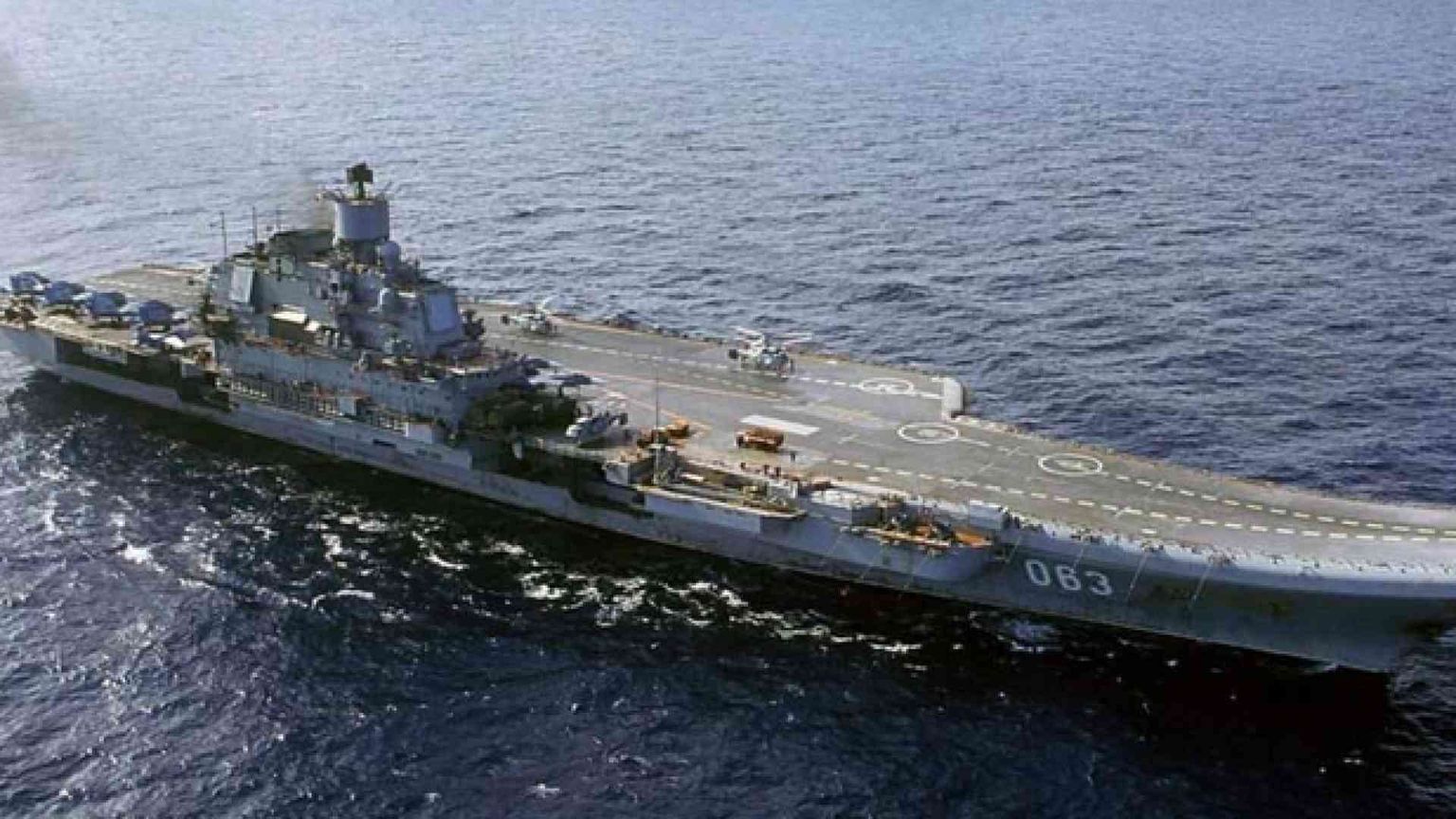 Trump flirta con Mosca ma Putin si rafforza sui mari