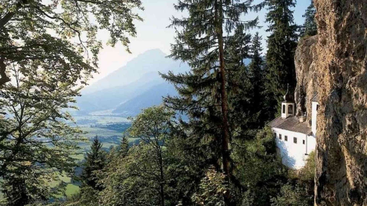 AAA cercasi eremita per monastero sulle Alpi. Domande entro il 15 marzo
