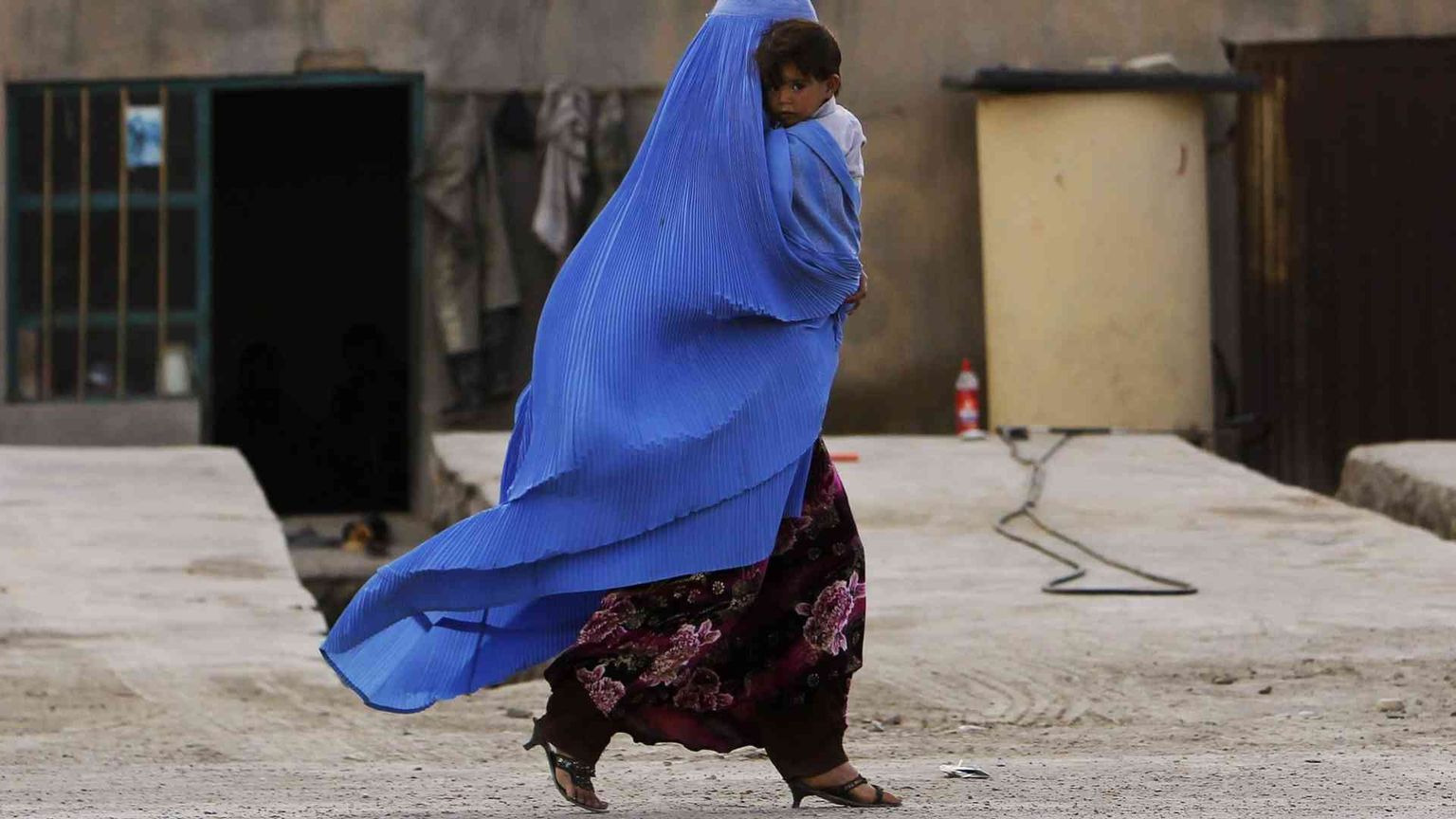 Kabul, si oppose alle nozze forzate: avrà asilo in Italia