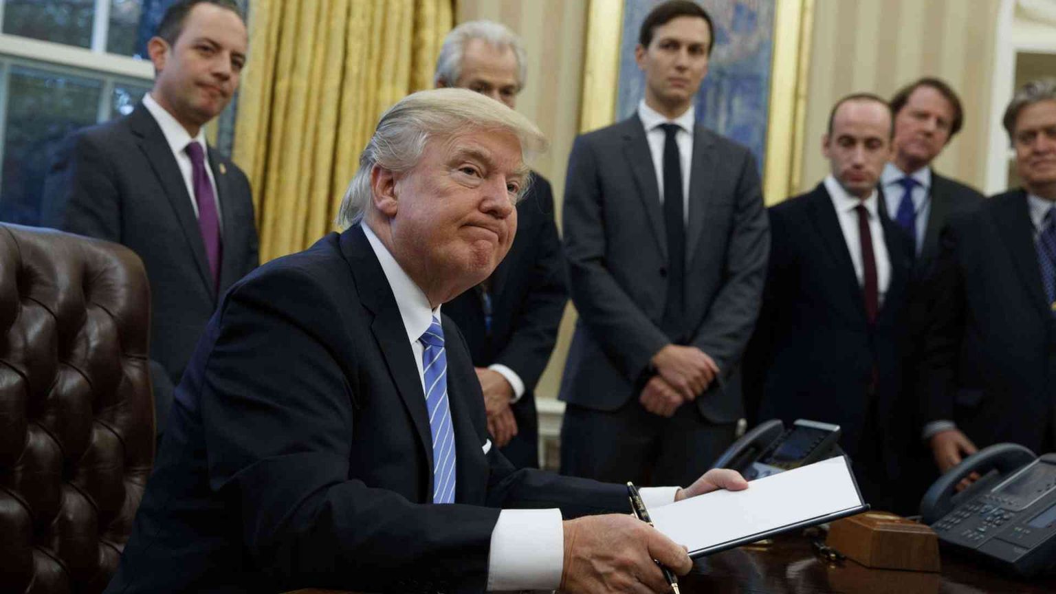 Trump taglia i fondi per l'aborto