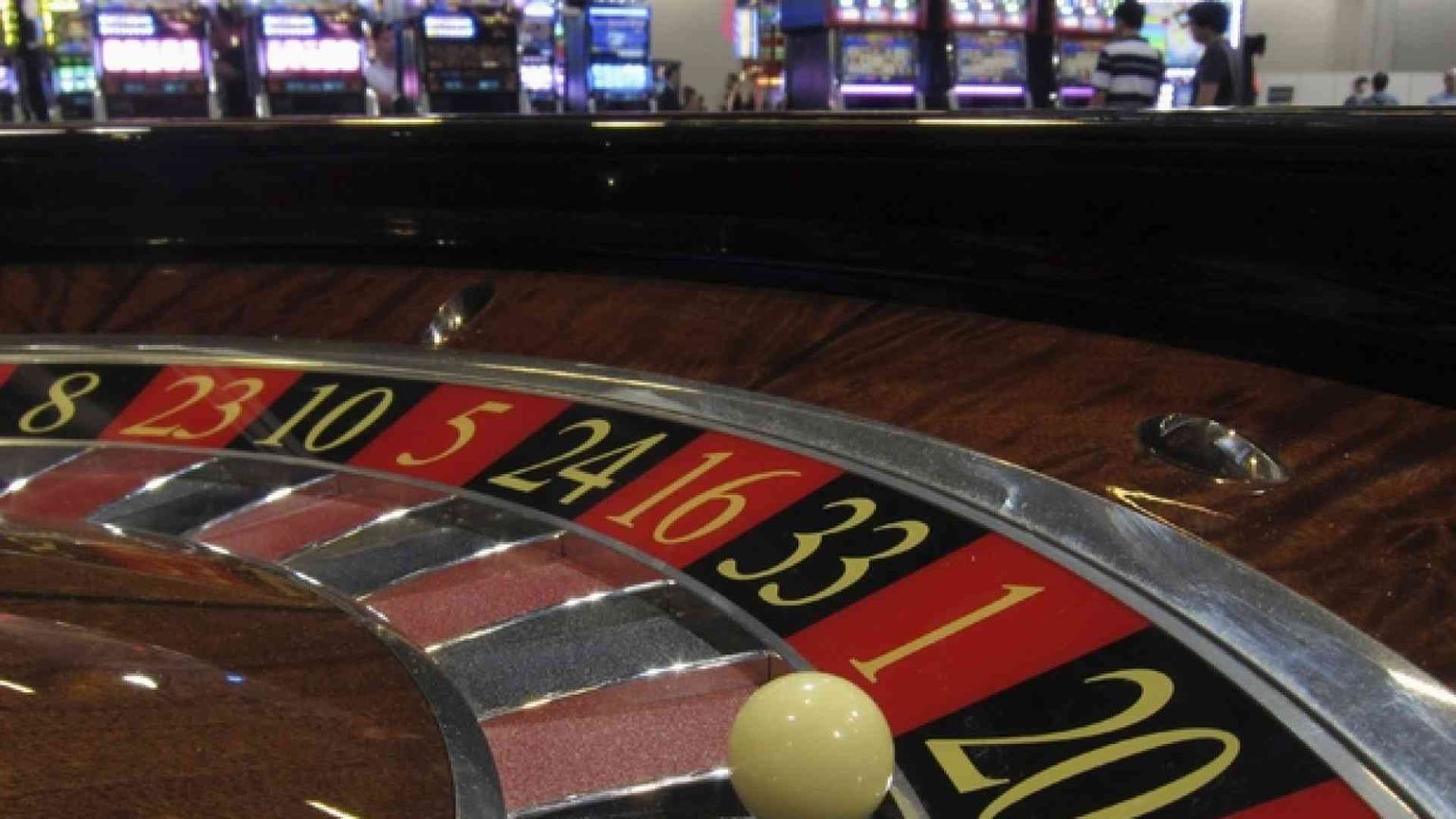 M5S: «È una museruola agli enti locali»